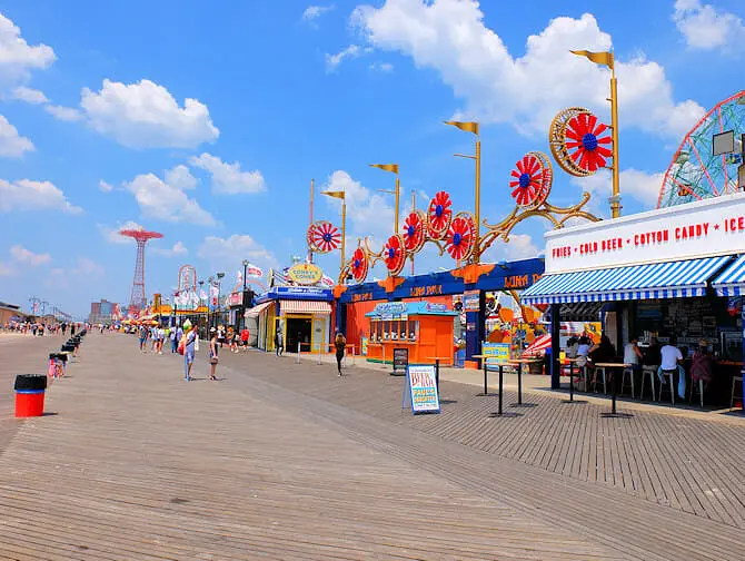 Ting å gjøre i Coney Island - Promenade