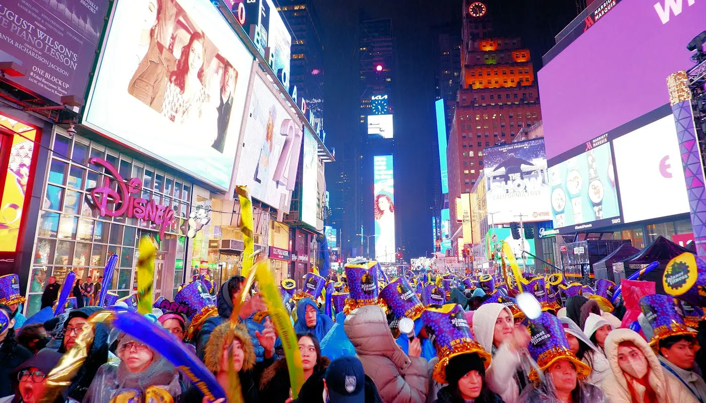 Nyttårsaften i New York - folkemengde på Times Square