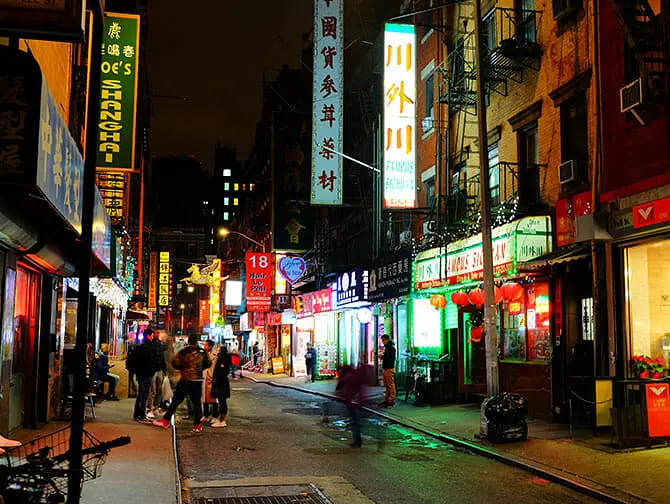 Ting å gjøre i Chinatown New York - Bygninger