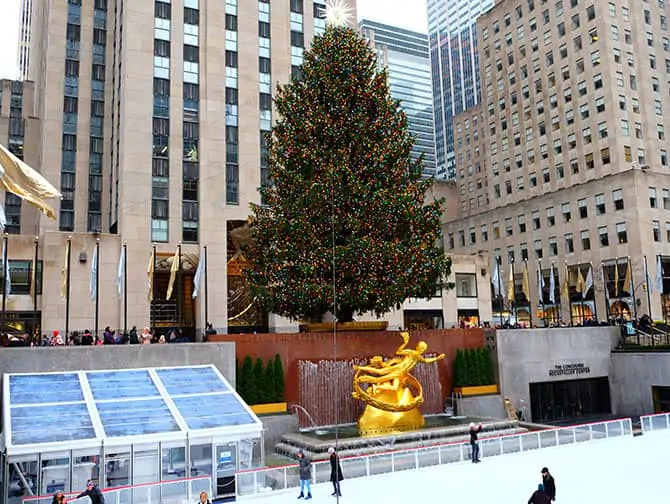 Ting å gjøre i Midtown Manhattan - Rockefeller skøytebane