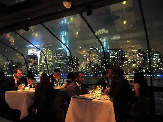 Bateaux New York cruise med middag - Utsikter
