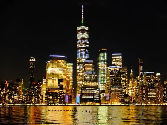 Freedom Tower : One World Trade Center - Om kvelden