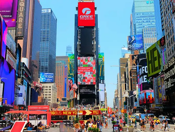 Ting å gjøre på Times Square - Billboards