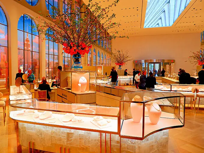 Shopping på Fifth Avenue - Tiffany's