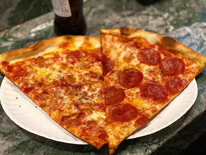 Beste Pizza i New York - Joe's New York