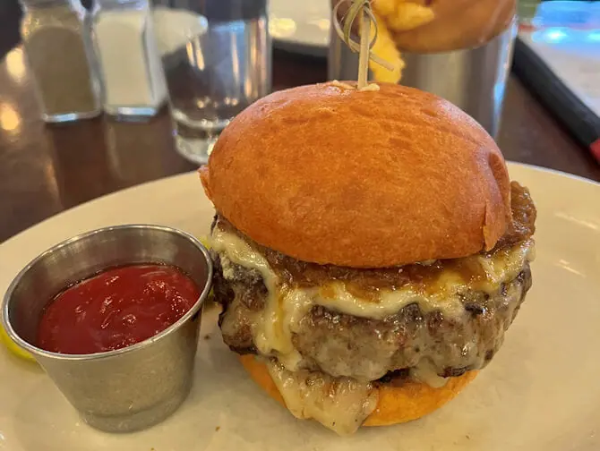 Beste hamburgere i New York - Burgeren på 5 Napkin Burger