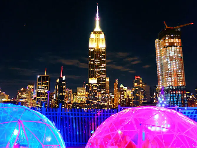 De beste rooftop barene i New York - 230 Fifth og Empire State