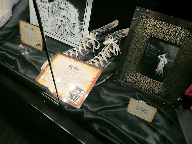 Ripleys Believe It or Not i New York - Store sko