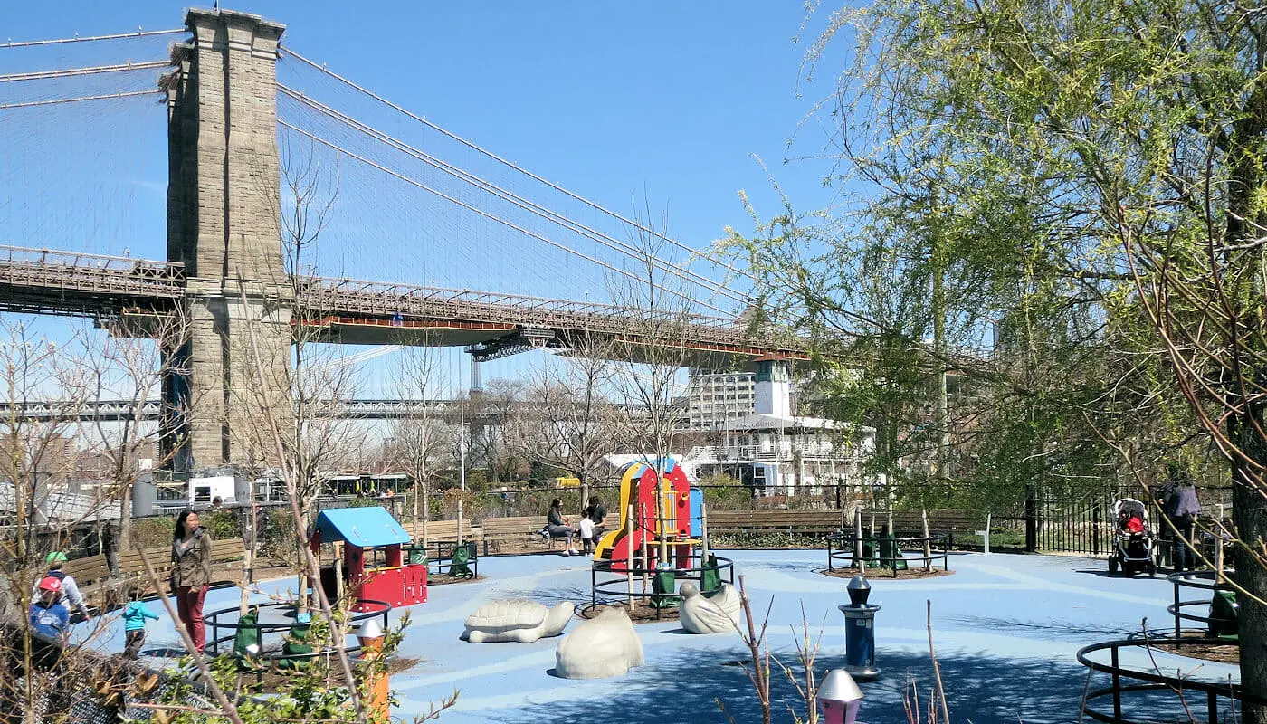Lekeplasser i New York - Pier 1 Playground
