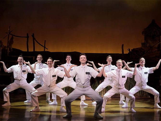 The Book of Mormon Broadway Tickets - Misjonærene