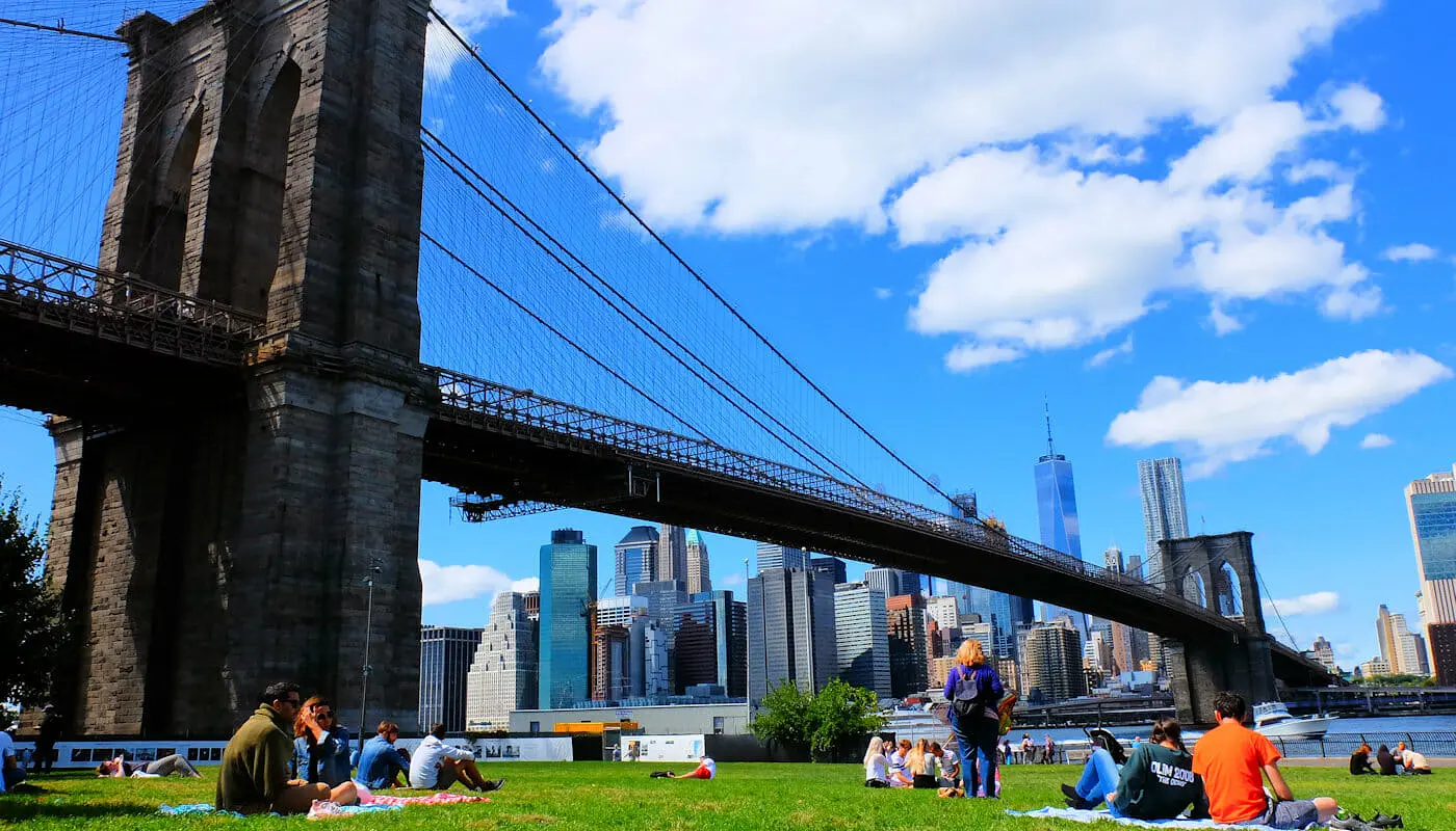 Brooklyn Bridge Park i New York - Avslapping