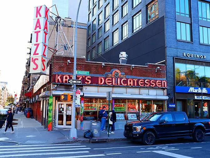 Ting å gjøre i Lower East Side - Katzs Deli
