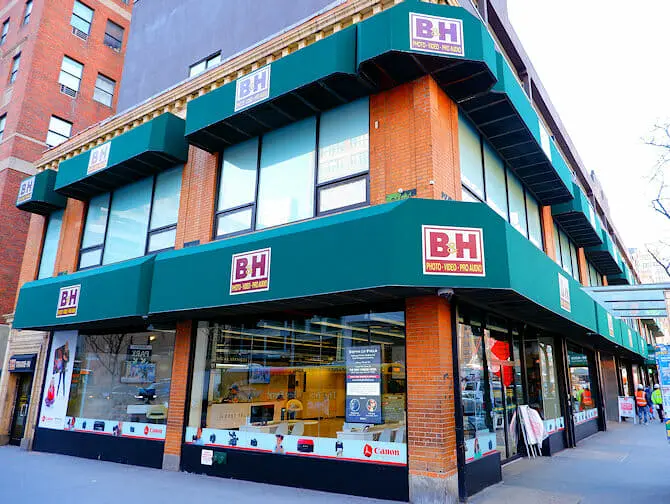 Elektronikk og tilbehør i New York - B&H