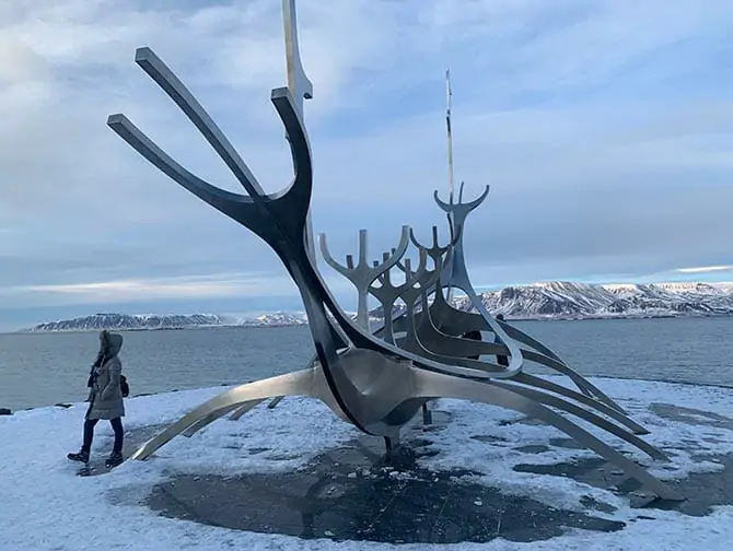 Stop-over på Island på vei til New York - Solfar