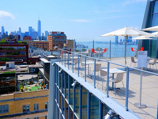 Whitney Museum of American Art i New York - Plaza