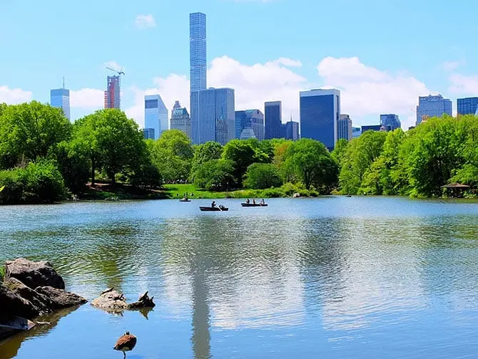 Leie robåt i Central Park - The Lake