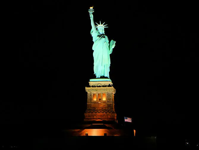 Cruise med middag på Hudson-elven i New York - Yacht