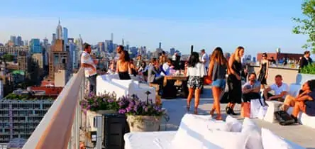 Besøk en rooftop-bar