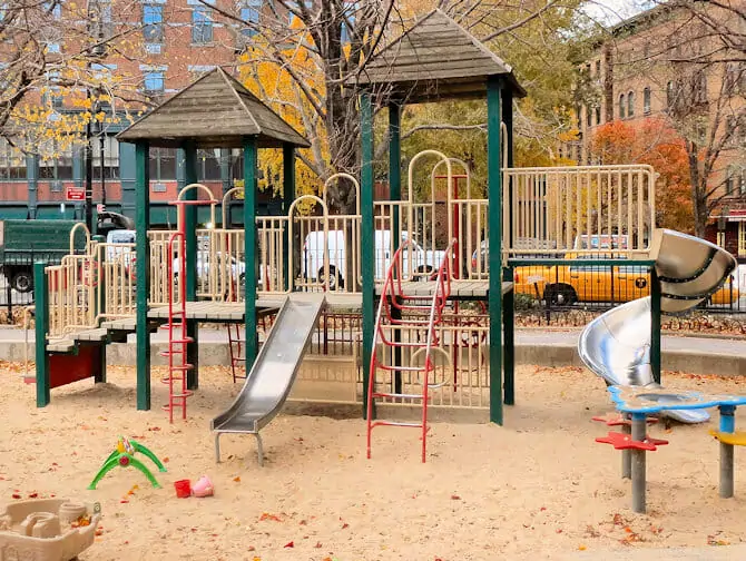 Lekeplasser i New York - The Bleecker Street Playground