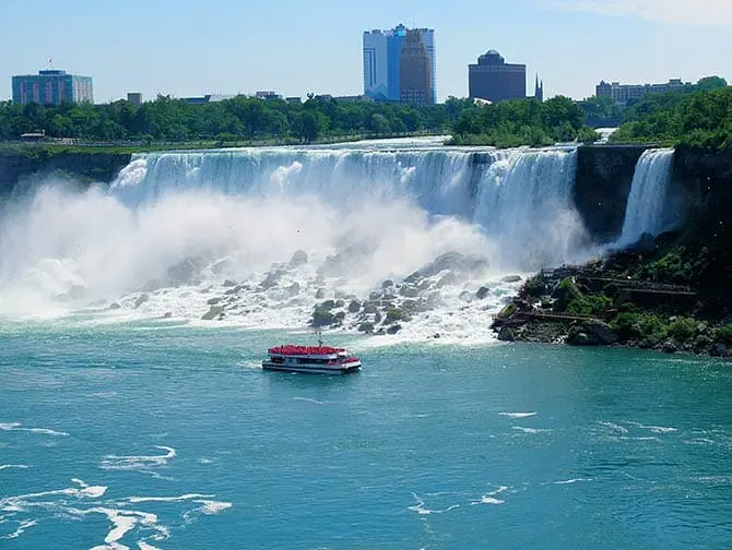 New York til Niagara Falls dagstur med buss - Maid of the Mist