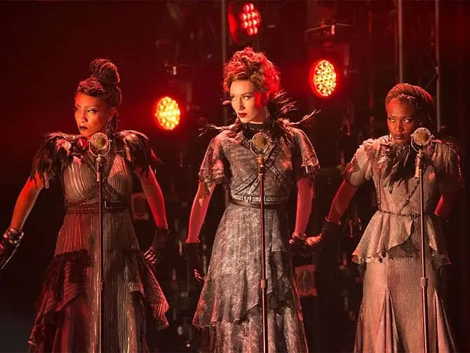 Hadestown Broadway - De tre skjebnegudinnene