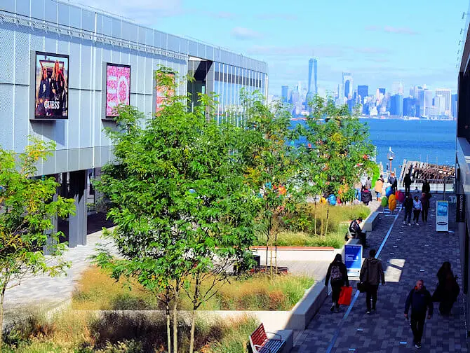 Staten Island i New York - Empire Outlets