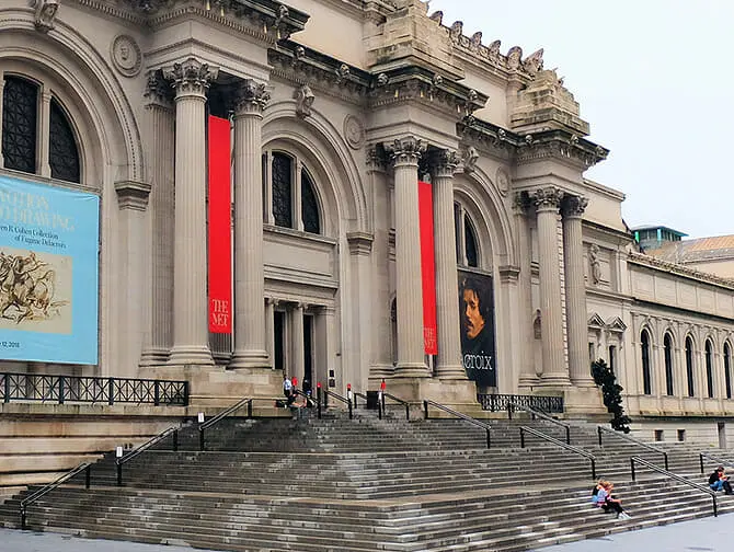 Steder for filminnspilling i New York - Gossip Girl The Met trappene