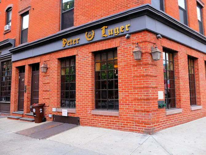 Beste biffhus i New York - Peter Luger