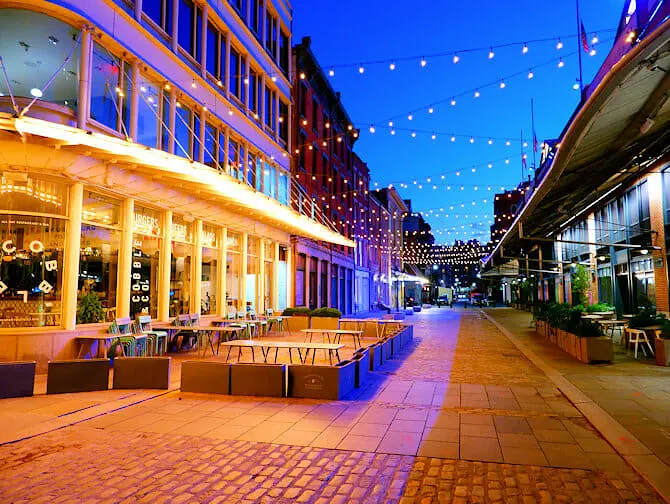 Ting å gjøre i South Street Seaport - på kvelden