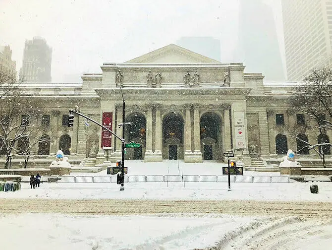 Snø i New York - bygning