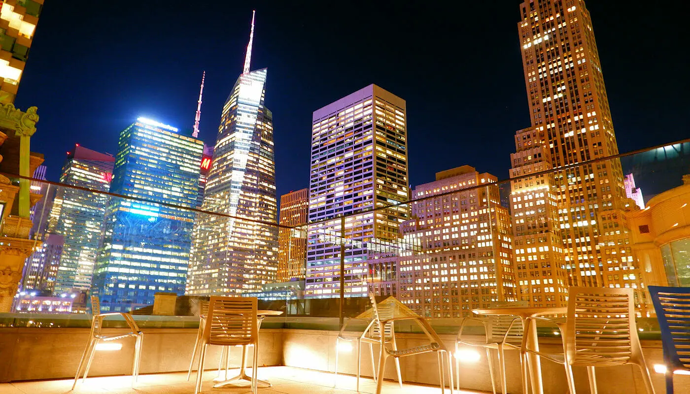 Beste Rooftop-barer i New York - for barn