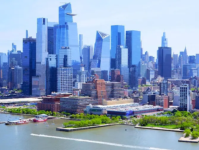 Helikoptertransport mellom JFK eller Newark Airport og Manhattan - Skyline