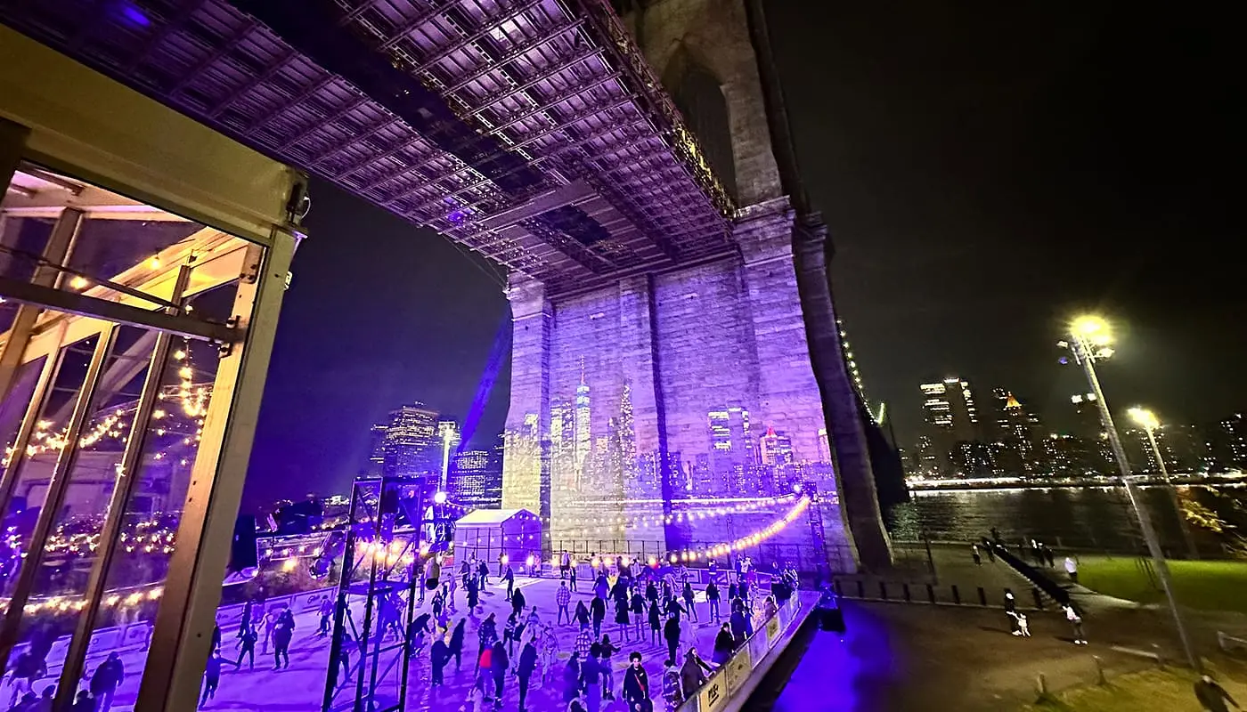 Gå på skøyter i New York - Brooklyn Bridge Park