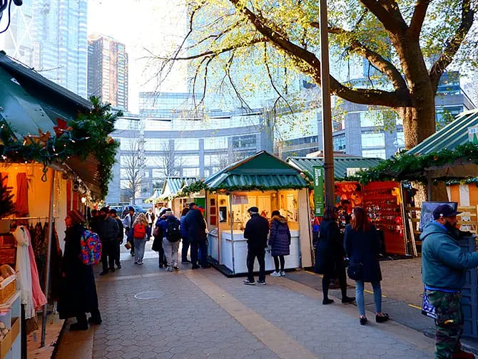 Julemarked i New York - Julemarkedet på Columbus Circle - Ute