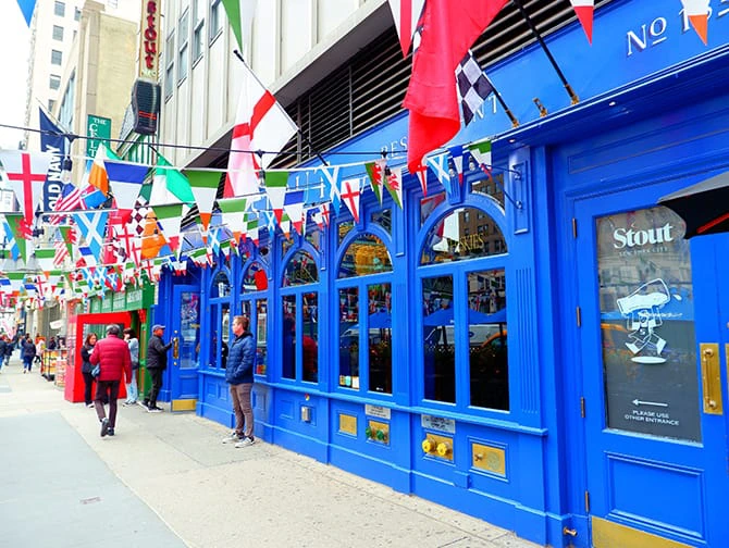 Beste sportsbarer i New York - Stout NYC