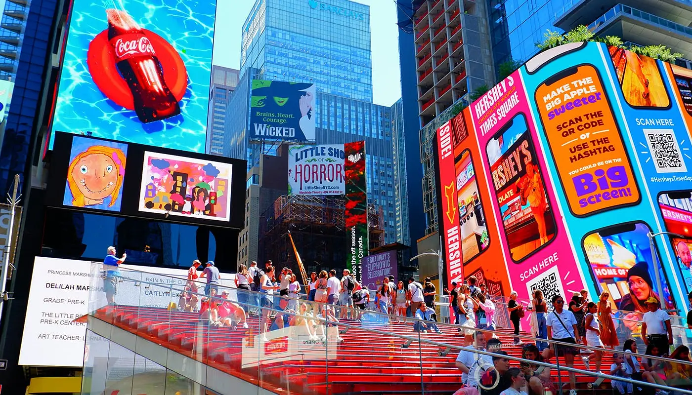 Ting å gjøre på Times Square - Røde trapper