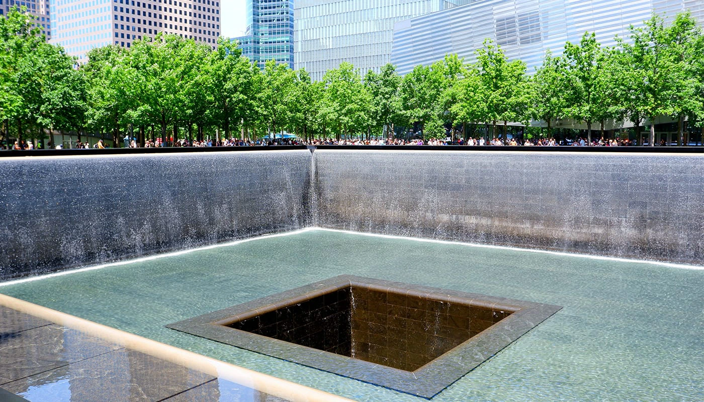 Severdigheter i New York: de beste turistattraksjonene - 9/11 Museum