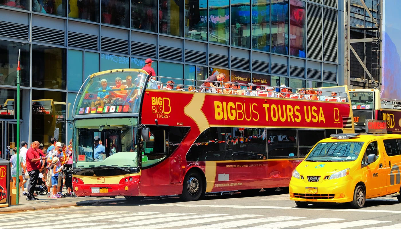 Severdigheter i New York: de beste turistattraksjonene - hop-on-hop-off-busstur