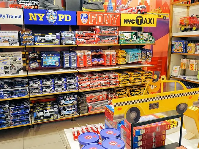 FAO Schwarz i New York - Gaver