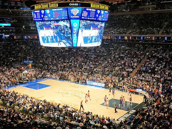 New York Knicks tickets - Kamp i Madison Square Garden