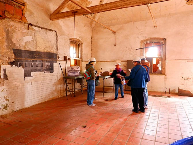Ellis Island Hard Hat Tour i New York - Sykehuset på immigrasjonsøya