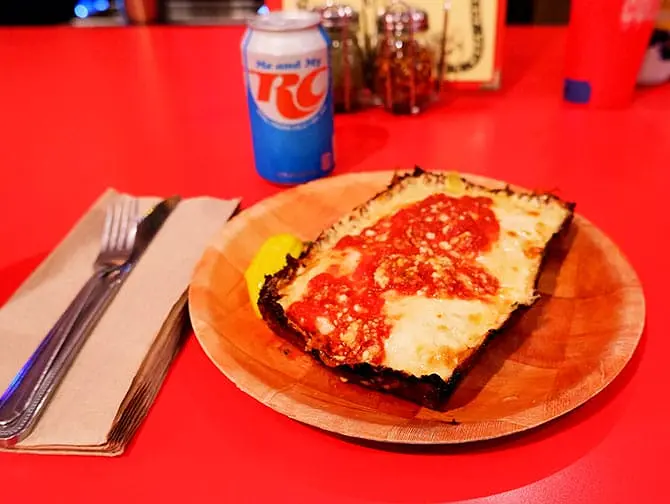 Beste pizza i New York - Aces Pizza Detroit style