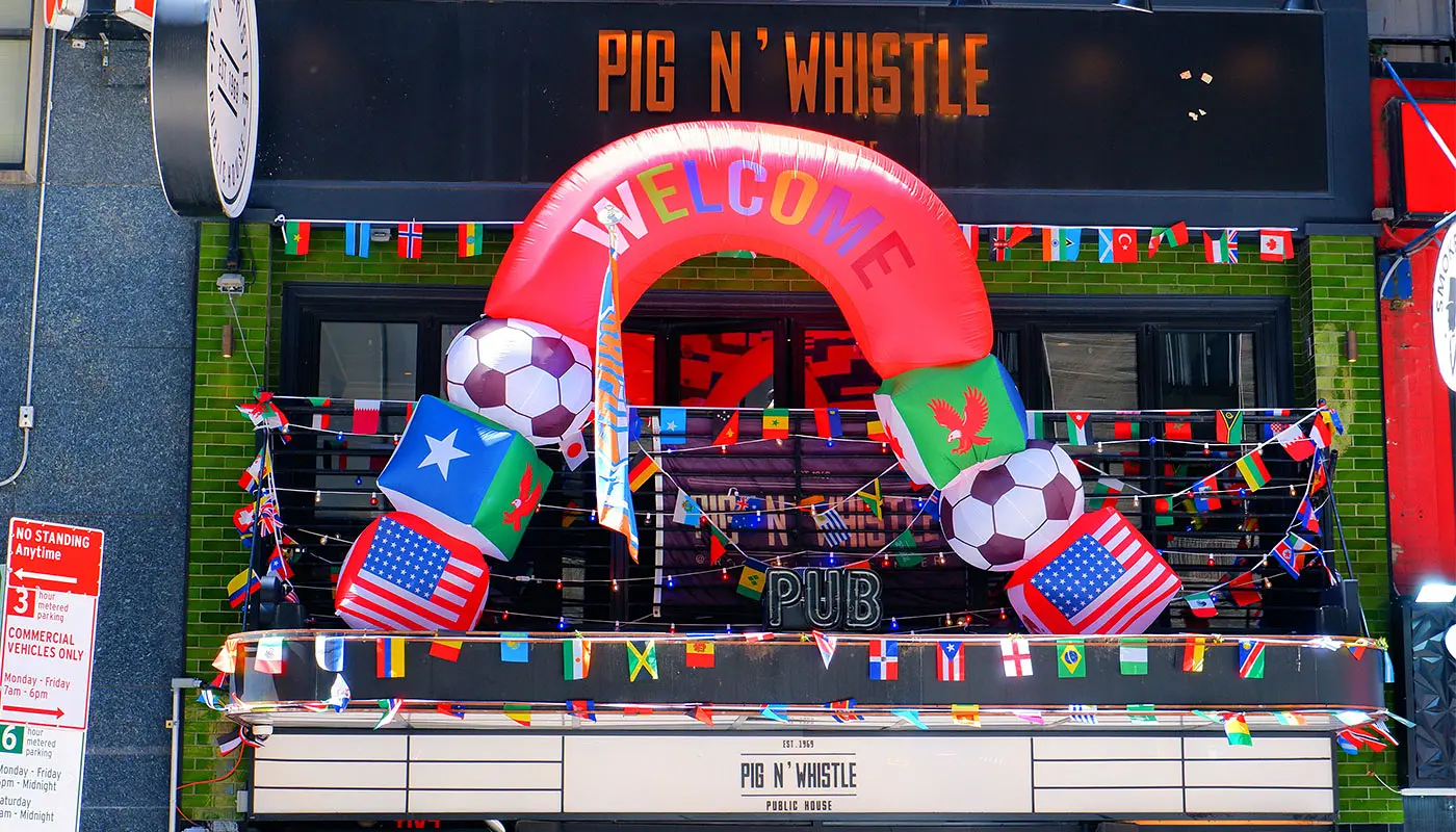 De beste sportsbarene i New York - Pig 'n Whistle