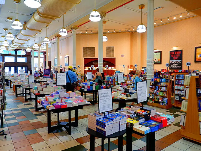Bokhandlere i New York - Barnes and Noble ved Union Square