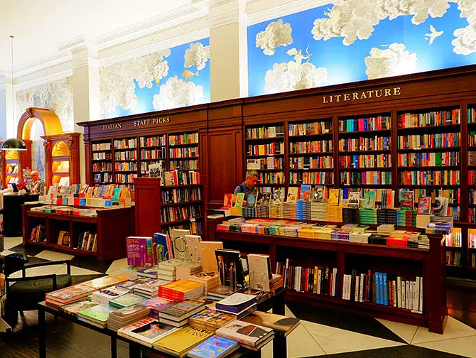 Bokhandlere i New York - Rizzoli Bookstore ved Madison Square Park