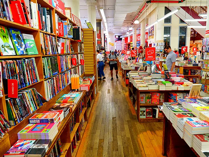 Bokhandlere i New York - The Strand Bookstore nær Union Square